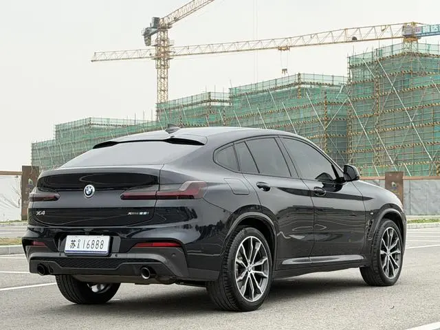 BMW BMW X4 xDrive25i M Sports Yao Ye Suit