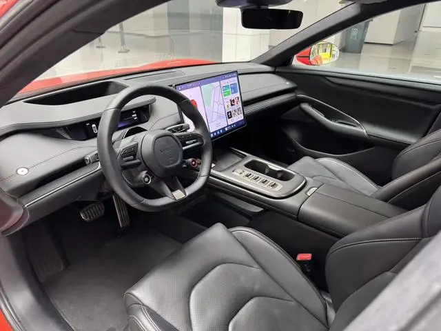 Xiaomi Xiaomi SU7 Four-wheel drive, long battery life, Max version