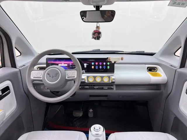 Wuling Wuling Air ev Clear Sky Four-seater advanced version