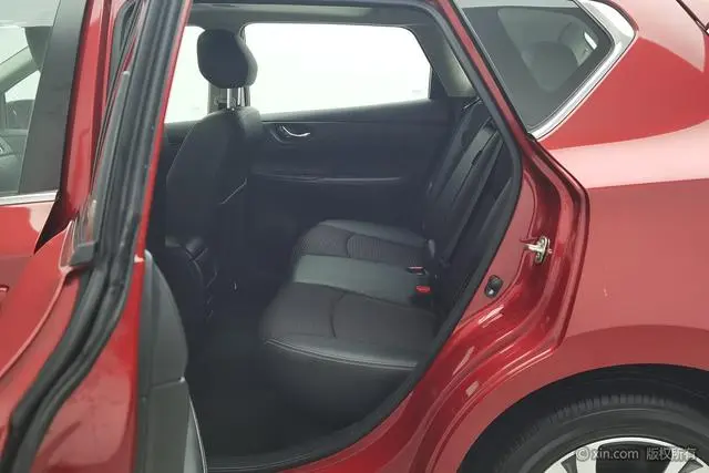 Nissan TIIDA 1.6L CVT Smart Travel Edition