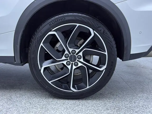 LYNK & CO Lynk 05 2.0TD two-wheel drive Halo