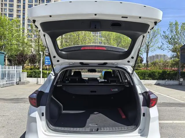 Hyundai Tucson 280TGDi dual-clutch two-wheel drive Zhilian version Country VI
