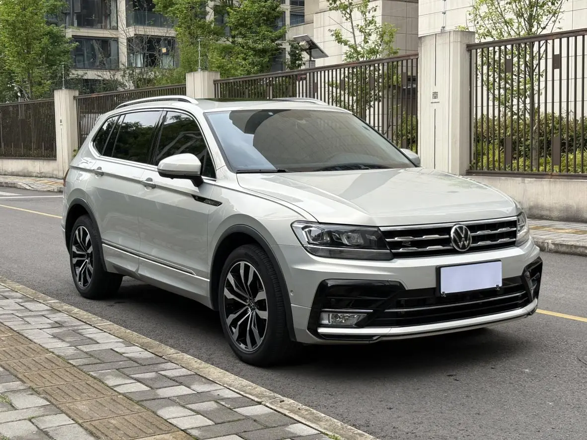 Volkswagen Tiguan L 330TSI automatic two-wheel drive R-Line Premium edition