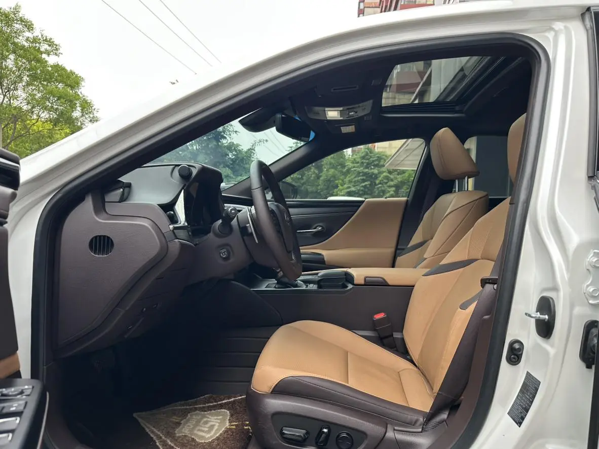Lexus Lexus ES 200 Excellent Edition