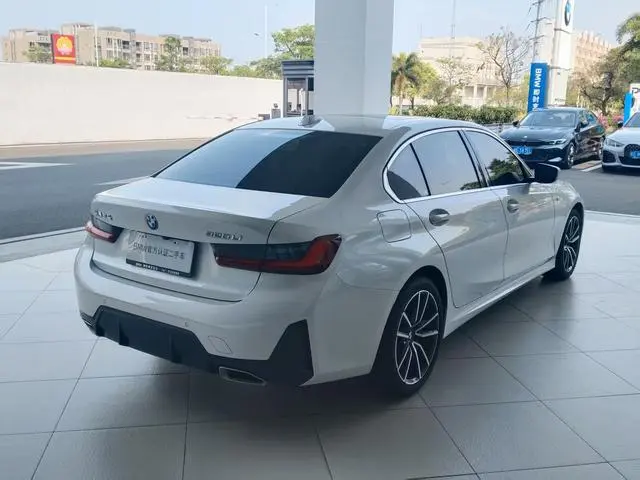 BMW BMW 3 Series 320Li M sports suit