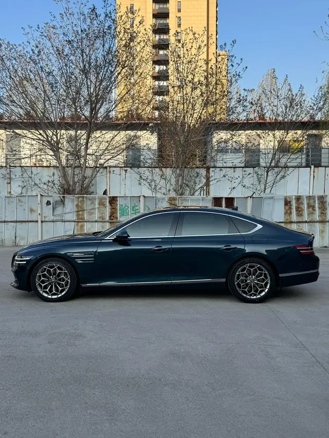 GENESIS Genisys G80 2.5T two-wheel drive ultimate edition