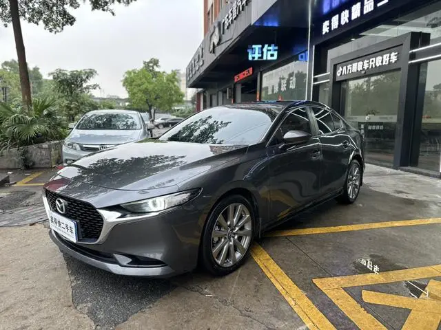 Mazda Mazda 3 Angkesaila 2.0L automatic quality elegant version