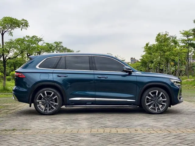Geely Xingyue L 2.0TD DCT EVO two-wheel drive premium type