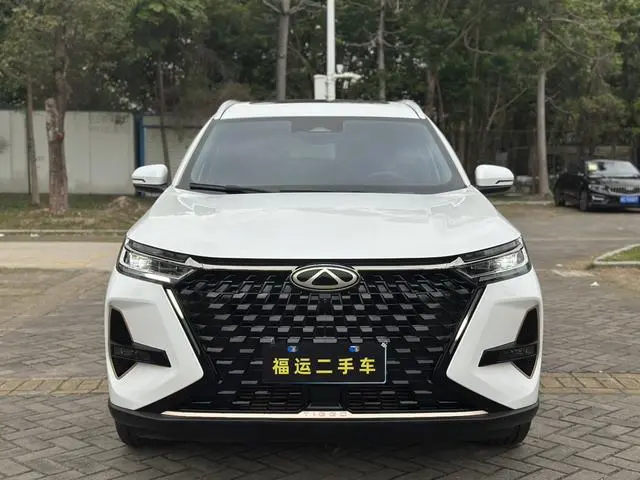 Chery Fulwin Tiggo 8 PRO Champion Edition 390T two-wheel drive Peak Edition 5 seats