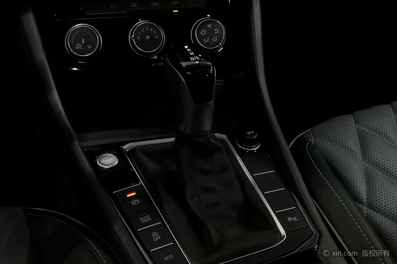 Volkswagen Sagitar 300TSI DSG Beyond Edition