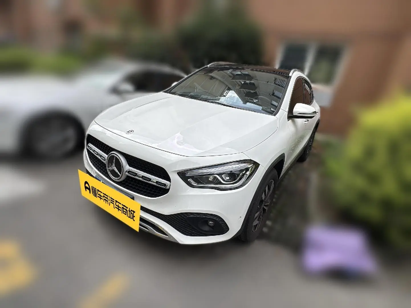 Mercedes-Benz Mercedes-Benz GLA GLA 220