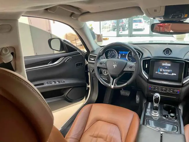 Maserati Ghibli 3.0T Standard Edition