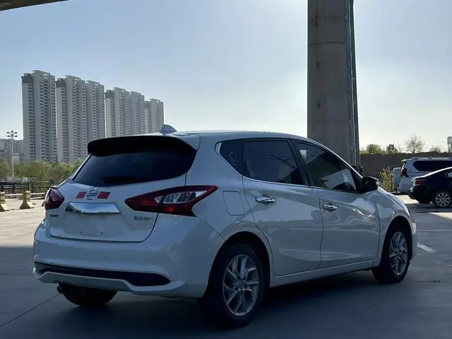 Nissan TIIDA 1.6L CVT Cool Version