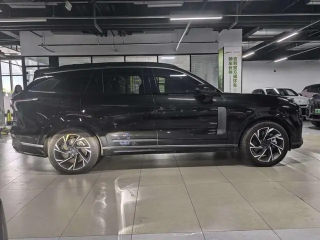 LYNK & CO Lynk &Co. 09 EM-P 2.0TD Performance Edition Seven-seater Halo