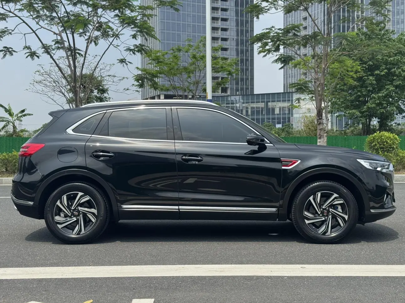 Hongqi Hongqi HS5 Facelift 2.0T Zhilian Flag Enjoy Edition
