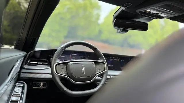 Lincoln Lincoln Z i Cool Exclusive Edition