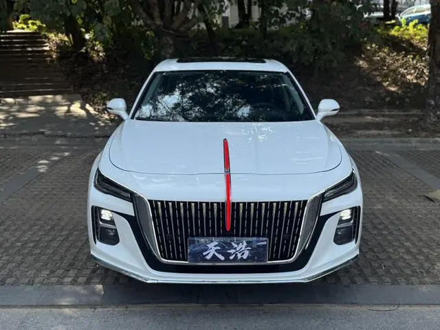 Hongqi Hongqi H5 1.5T DCT Zhilian Flag Rhyme Version