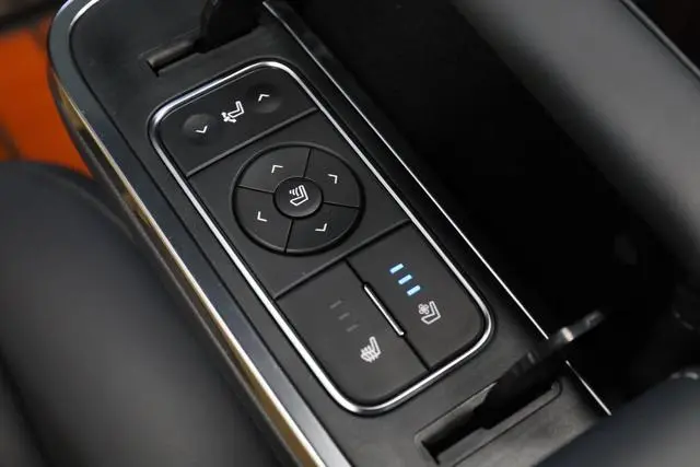 GAC Trumpchi M8 Lingxiu Series 390T Premium Edition