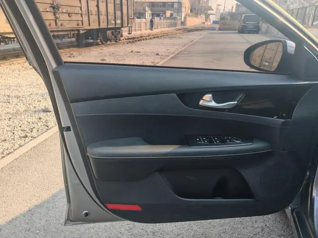 Kia Kia K3 1.5L CVT Smart Enjoy Internet Edition