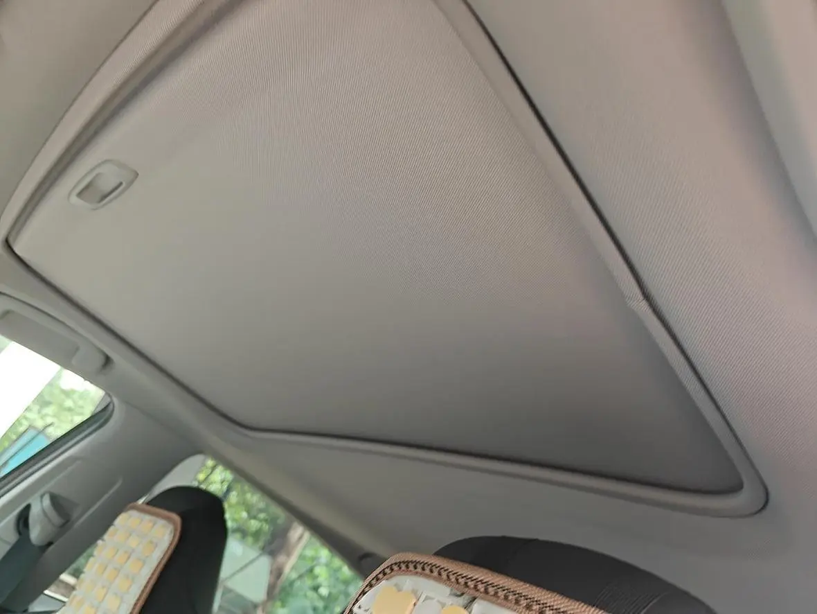 TOYOTA Camry 2.0G Deluxe Edition