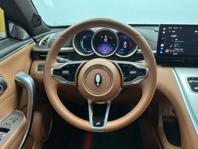 Ora Euler Lightning Cat 555km Premium Edition