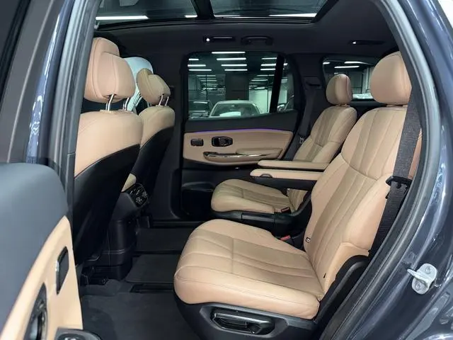 NIO NIO ES8 415KM base version six seats