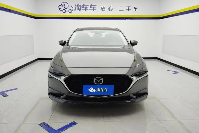 Mazda Mazda 3 Angkesaila 2.0L automatic premium version