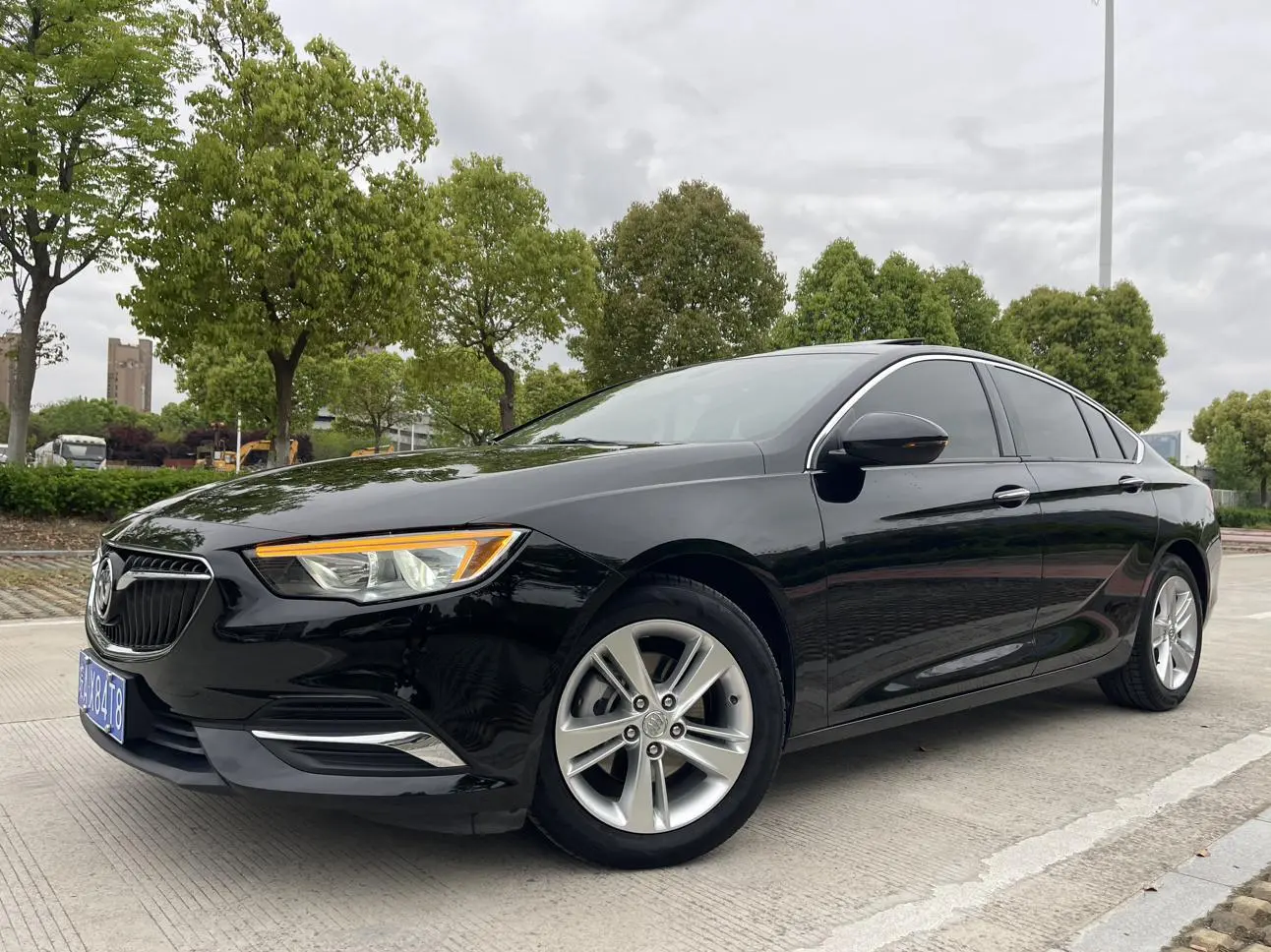 Buick Regal 20T Elite Country VI