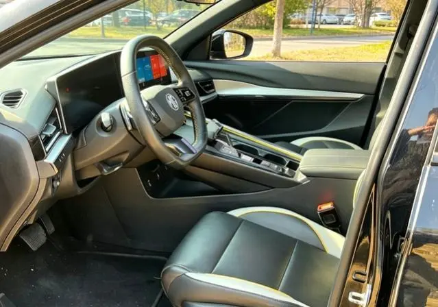 MG MG5 Scorpio 1.5T Deluxe Edition