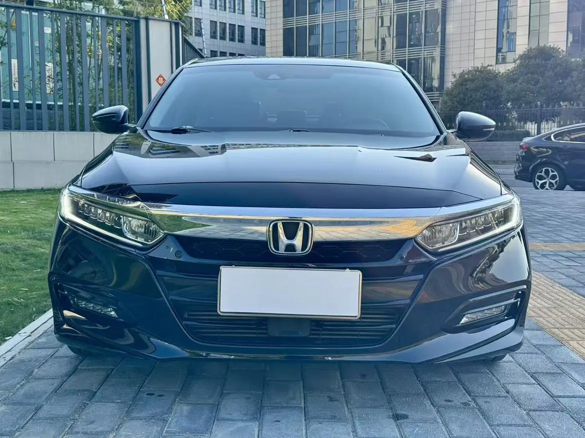 Honda Accord 260TURBO Deluxe Edition Country V