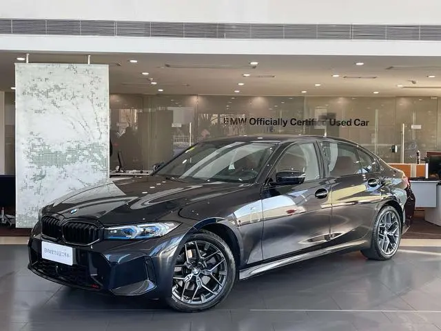BMW BMW 3 Series 330Li Exclusive M Sports Yao Ye Suit