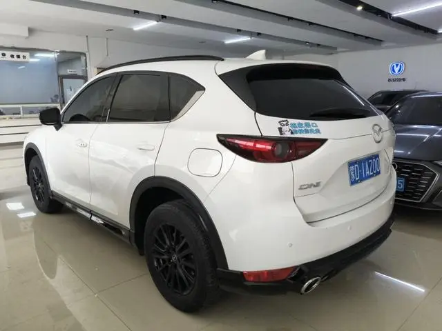 Mazda Mazda CX-5 2.0L automatic two-wheel drive Black Knight type