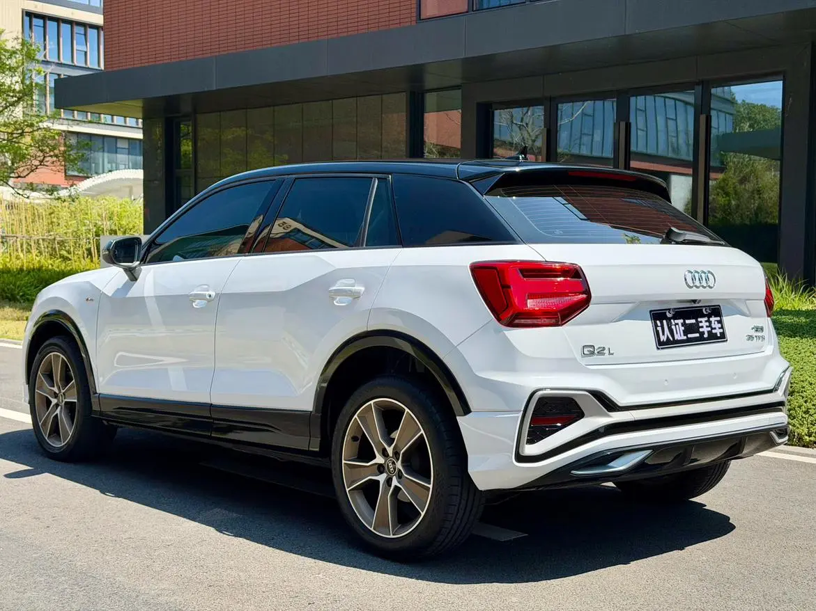 Audi Audi Q2L 35 TFSI fashion and elegant