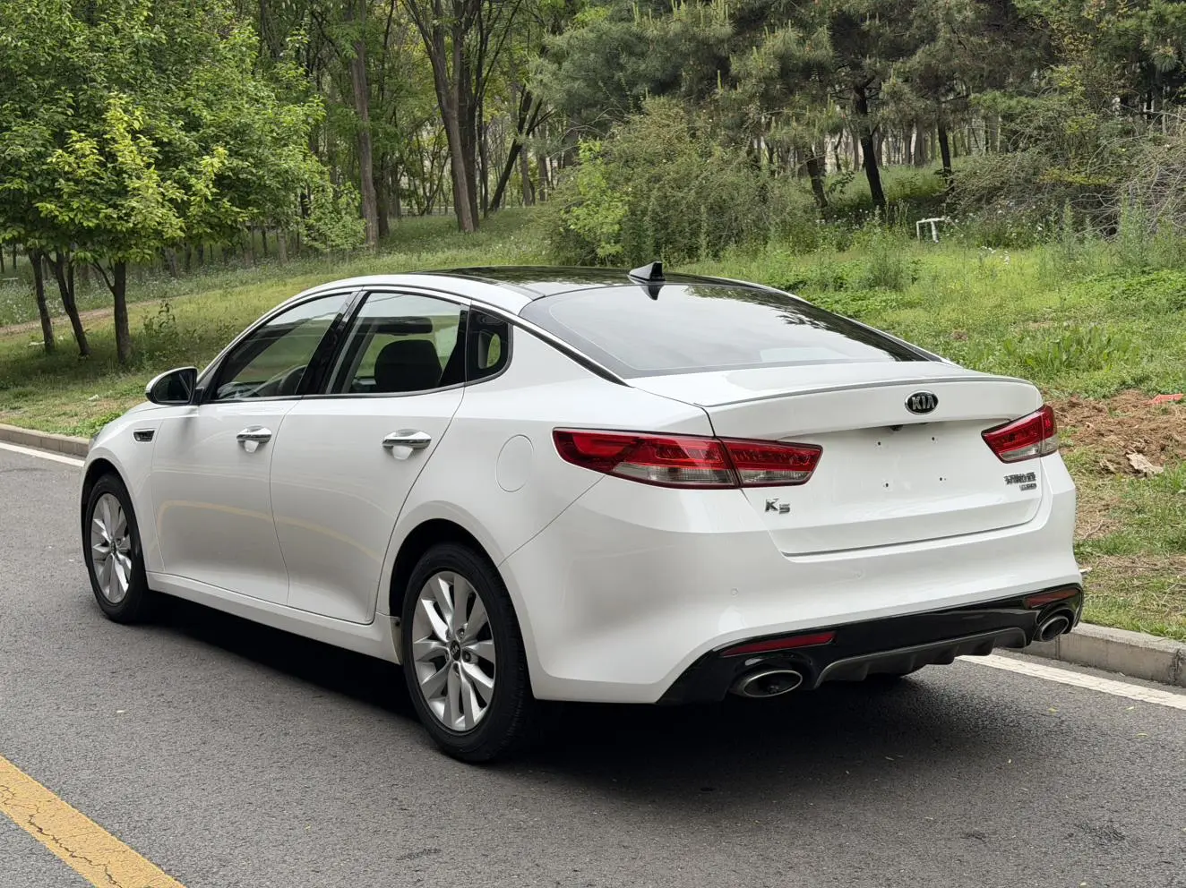 Kia Kia K5 1.6T automatic LUX