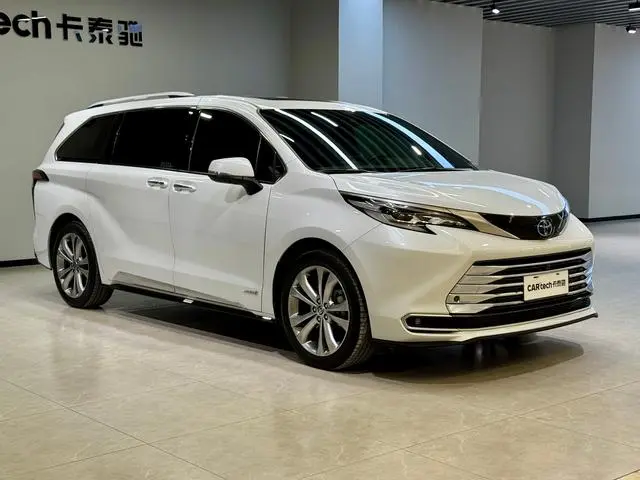 TOYOTA Saina Dual engine 2.5L platinum version