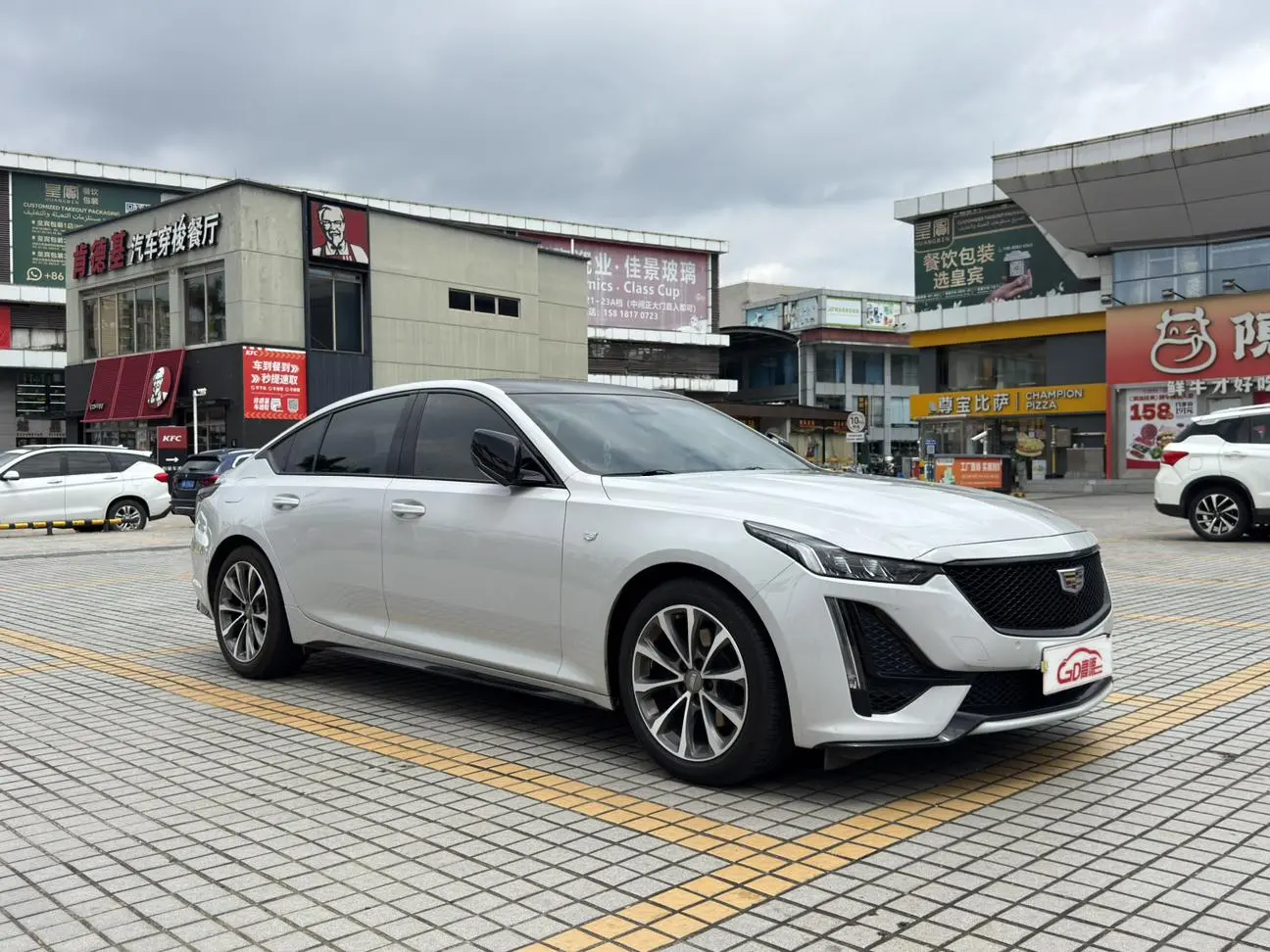 Cadillac Cadillac CT5 28T leading sports type