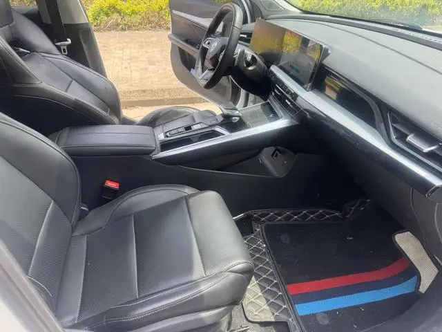 MG MG5 Scorpio 1.5T Deluxe Edition