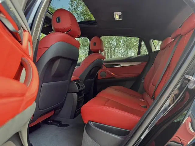 BMW BMW X6 xDrive35i M sports suit