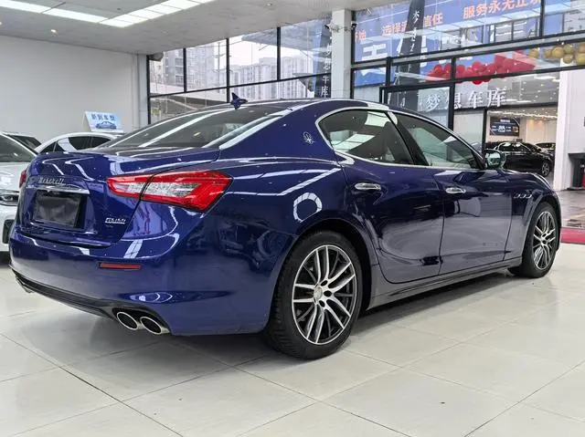 Maserati Ghibli 3.0T 350Hp Standard Edition