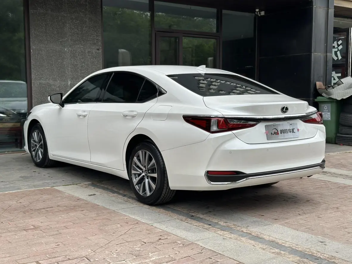 Lexus Lexus ES 200 Excellent Edition