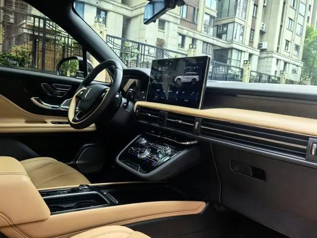 Lincoln Adventurer 2.0T two-wheel drive Zunya edition