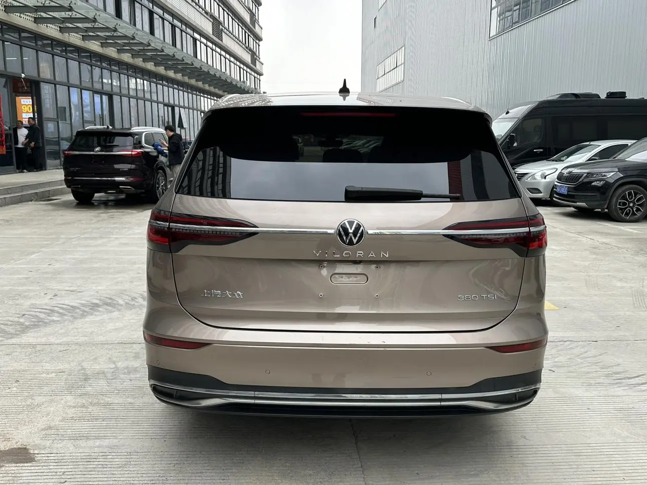 Volkswagen Weiran 380TSI Premium Edition