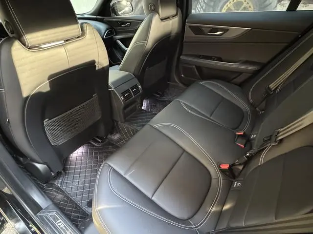 Jaguar Jaguar XEL 2.0T 200PS R-DYNAMIC Youth Sports Edition