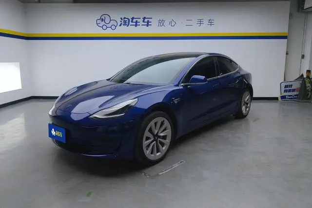 Tesla Model 3 Upgraded version of standard battery life rear drive