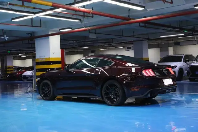 Ford Mustang 2.3T EcoBoost