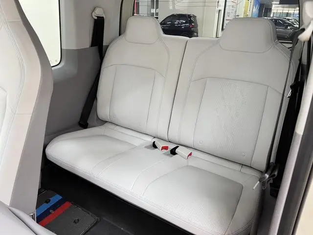 Wuling Wuling Air ev Clear Sky Four-seater advanced version