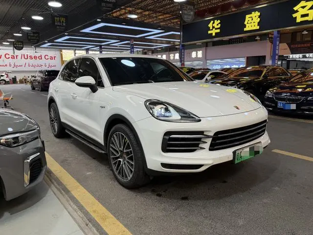 Porsche Cayenne E-Hybrid Cayenne E-Hybrid 2.0T