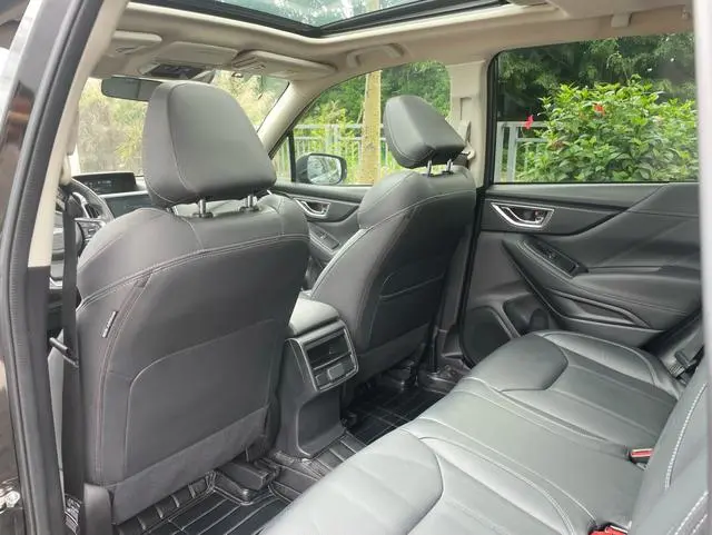 Subaru FORESTER Forester 2.0i Deluxe Edition EyeSight