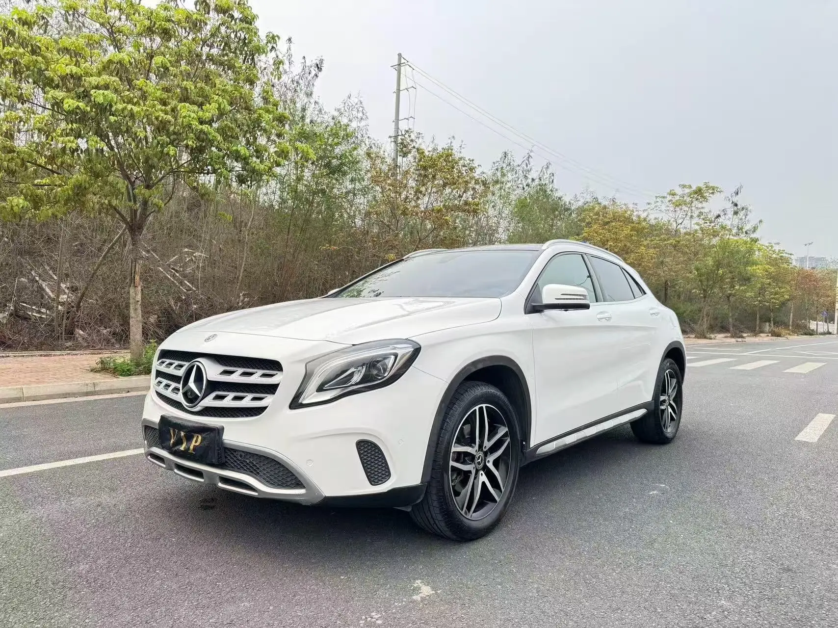 Mercedes-Benz Mercedes-Benz GLA GLA 200 fashion type