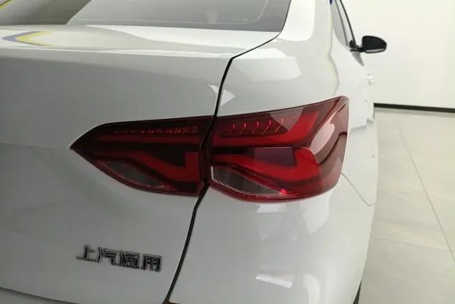 Chevrolet Cruze 320 Automatic Enjoy Edition